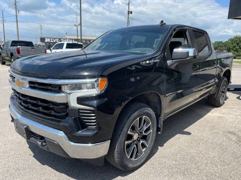 Used 2023 Chevrolet Silverado 1500 LT AWD/4WD image 6