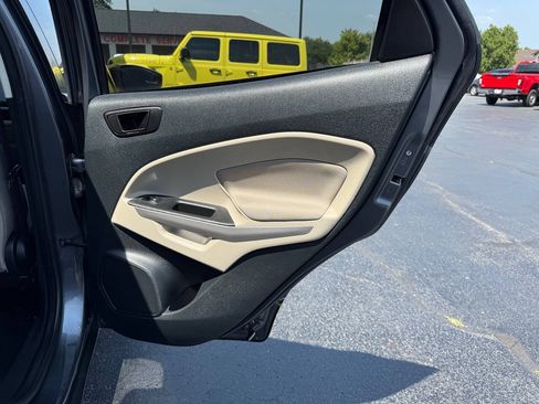 Used 2021 Ford EcoSport S FWD image 21