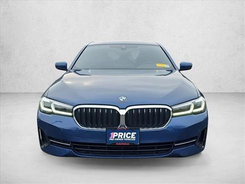 Used 2022 BMW 530i xDrive w/ Convenience Package image 2