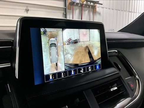 Used 2023 Chevrolet Tahoe Z71 w/ Z71 Off-Road Package image 24