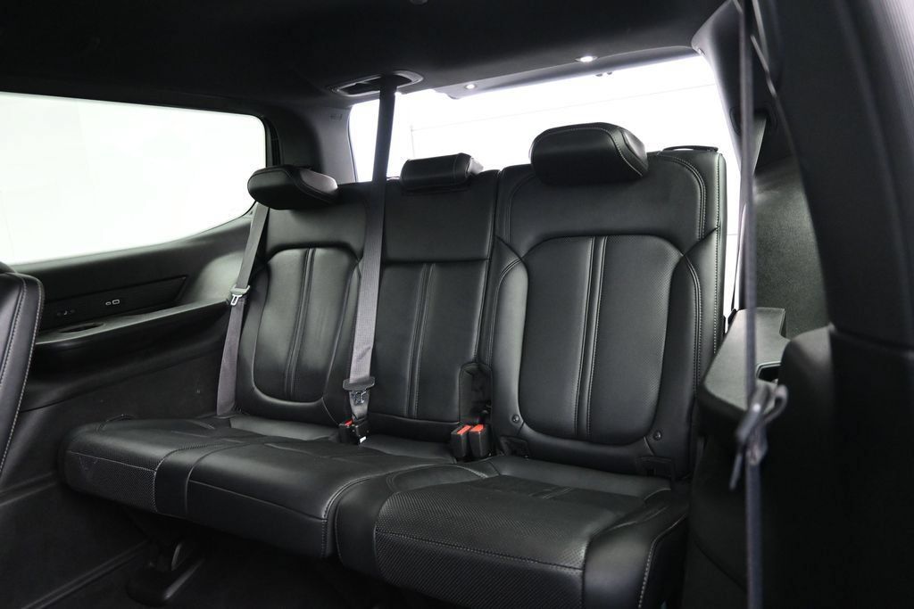 Used 2022 Jeep Wagoneer Series III w/ Flexible Seating Group AWD/4WD image 14