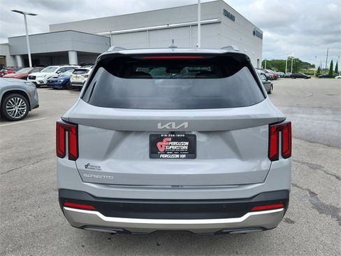 New 2026 Kia Sorento SX image 4