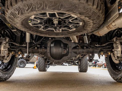 Used 2025 GMC Sierra 2500 AT4X image 16