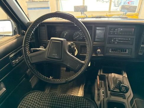 Used 1987 Jeep Cherokee 4WD 4-Door image 25