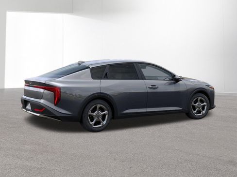 New 2026 Kia K4 LXS FWD image 6