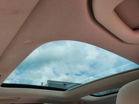 Used 2019 Mercedes-Benz C 300 4MATIC Sedan image 21