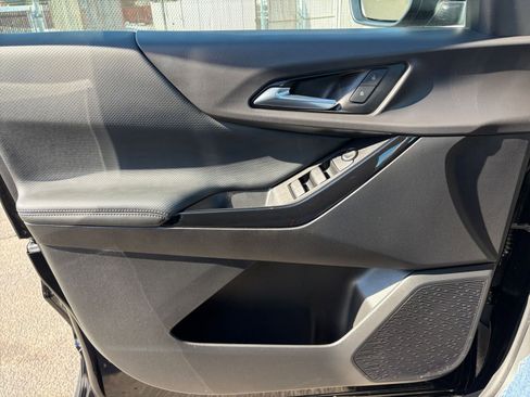 Used 2025 Chevrolet Equinox LT image 18