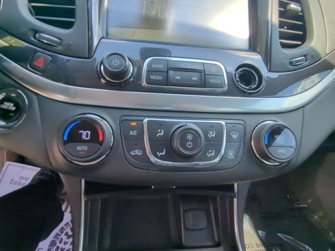 Used 2019 Chevrolet Impala LT w/ LT Convenience Package FWD image 17