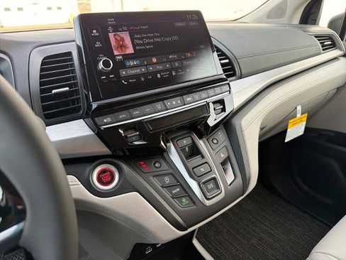 New 2026 Honda Odyssey EX-L image 18