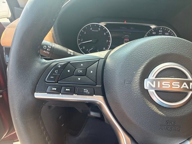 Used 2025 Nissan Sentra SV w/ SV Premium Package FWD image 19