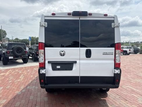 Used 2025 RAM ProMaster 2500 w/ U-Haul Equipment Group FWD image 35