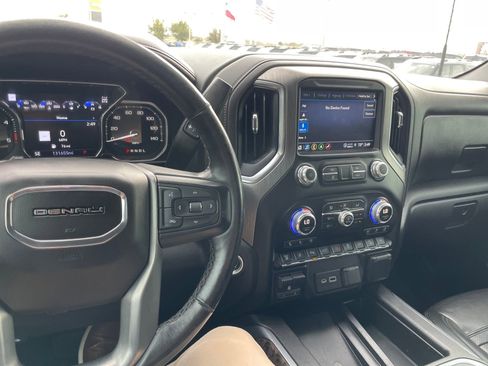 Used 2022 GMC Sierra 2500 Denali w/ Denali Ultimate Package image 18