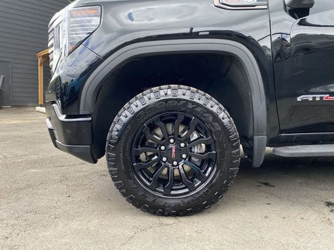 Used 2022 GMC Sierra 1500 AT4X AWD/4WD image 11