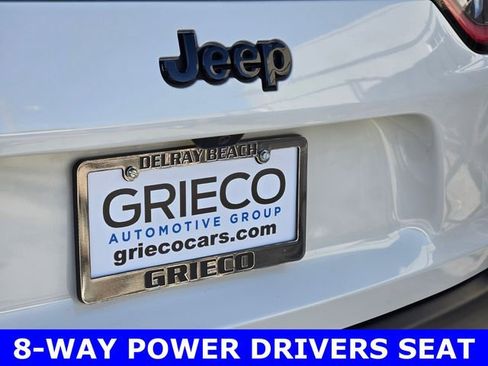 Used 2019 Jeep Cherokee Latitude Plus image 9