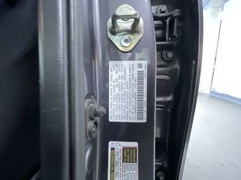 Used 2020 Honda CR-V LX image 15