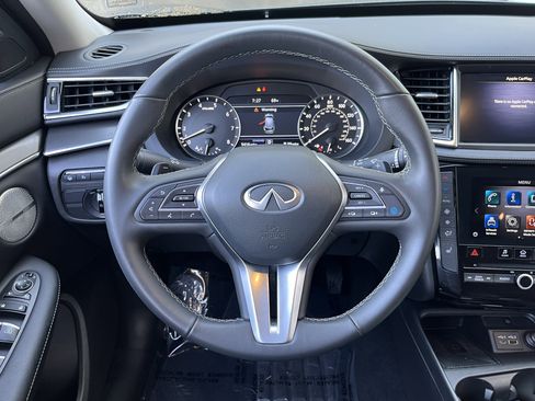Certified 2025 INFINITI QX50 Luxe image 19