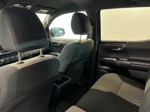 Used 2023 Toyota Tacoma TRD Off-Road image 21