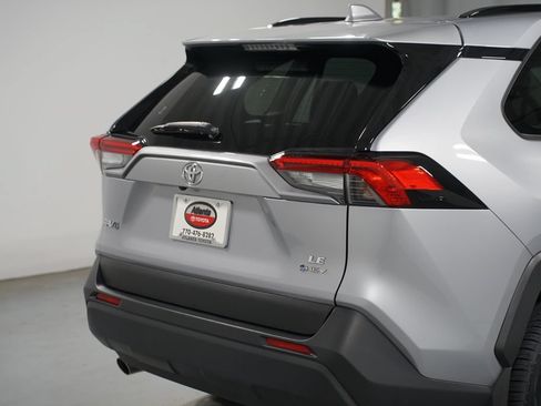 Certified 2025 Toyota RAV4 LE AWD/4WD image 9