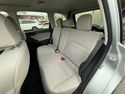 Used 2015 Subaru Forester 2.5i Premium w/ All-Weather Package image 35
