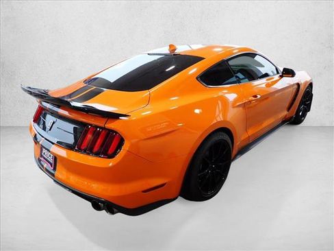 Used 2020 Ford Mustang Shelby GT350 w/ Technology Package image 4
