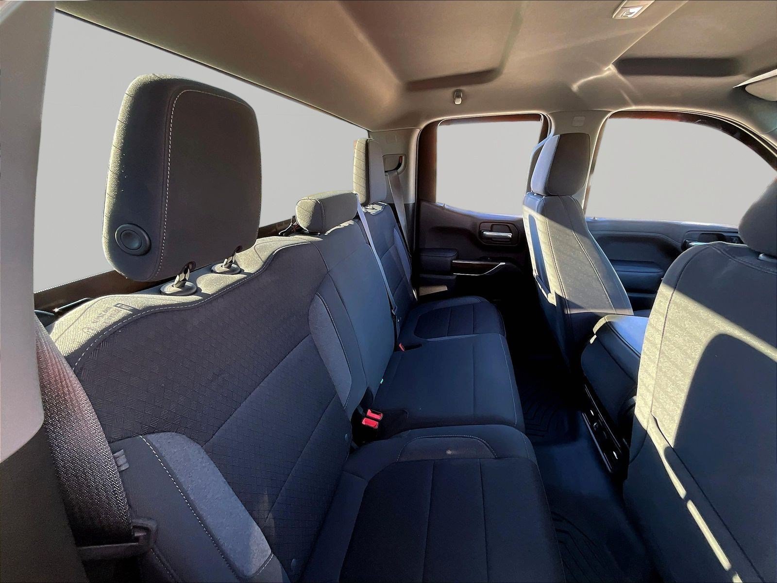 Used 2021 GMC Sierra 1500 SLE w/ X31 Off-Road Package AWD/4WD image 25