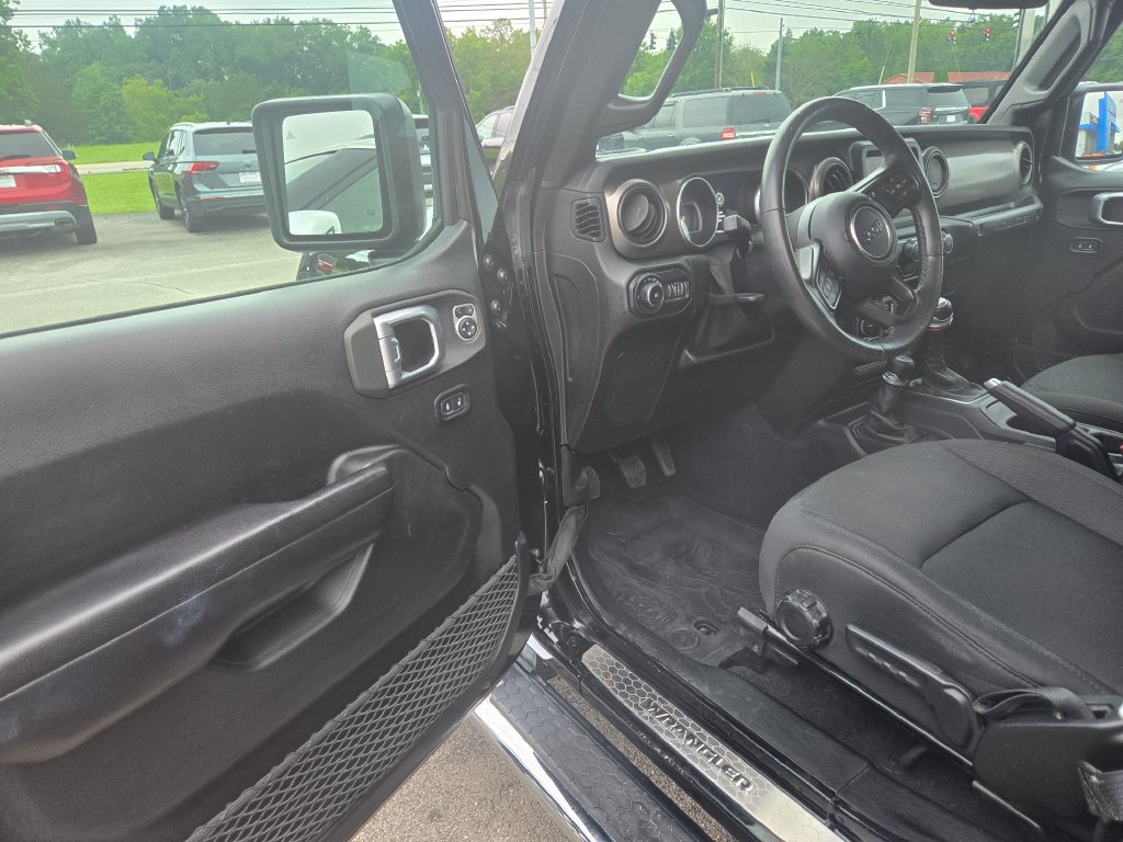 Used 2020 Jeep Wrangler Sport AWD/4WD image 6