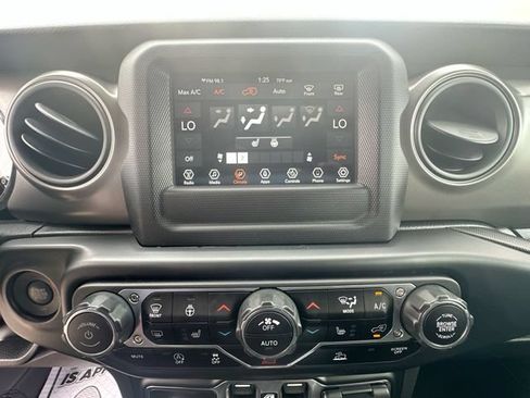 Used 2022 Jeep Wrangler Unlimited Sport AWD/4WD image 20