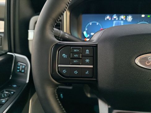 New 2026 Ford F250 Platinum w/ FX4 Off-Road Package image 27