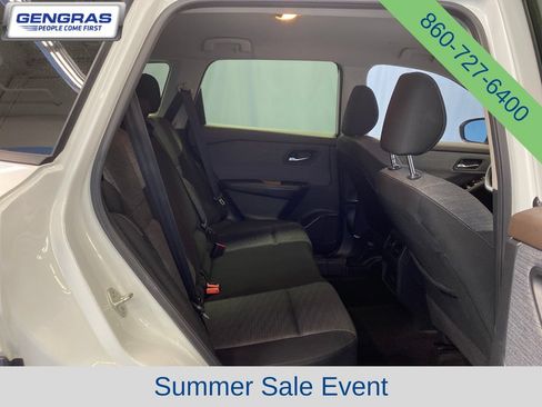 Used 2023 Nissan Rogue SV AWD/4WD image 34