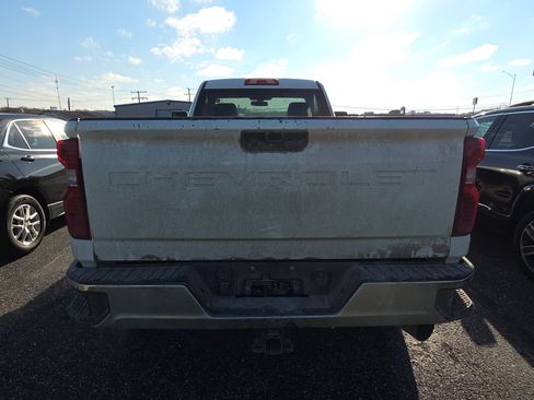 Used 2022 Chevrolet Silverado 3500 LT w/ Convenience Package image 5