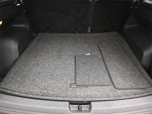 Used 2021 Volkswagen Atlas Cross Sport SE image 29