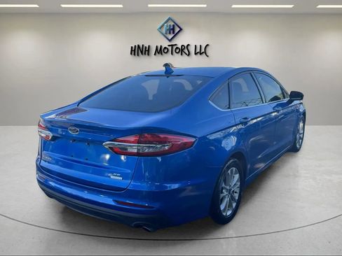 Used 2020 Ford Fusion SE image 5