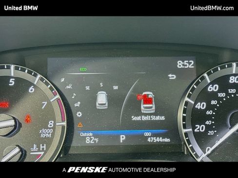 Used 2020 Toyota Highlander XLE FWD image 14