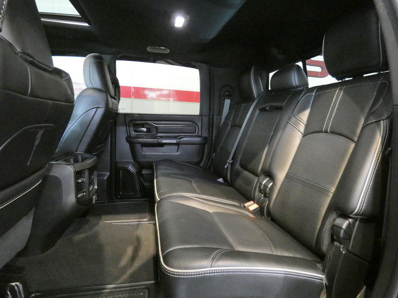 Used 2022 RAM 3500 Limited AWD/4WD image 29