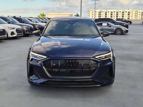 Certified 2022 Audi e-tron S Prestige w/ Prestige Package image 9
