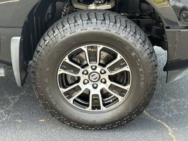 Used 2021 Nissan Titan SV w/ SV Convenience Package AWD/4WD image 12