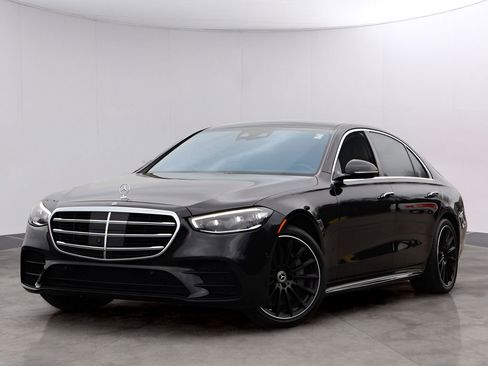 Used 2022 Mercedes-Benz S 580 4MATIC Sedan image 1