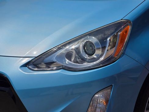 Used 2015 Toyota Prius C Three FWD image 6
