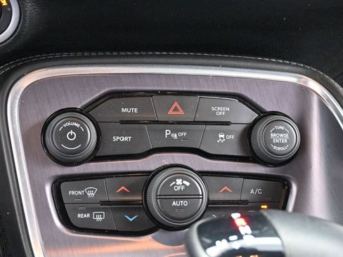 Used 2018 Dodge Challenger SXT Plus image 20