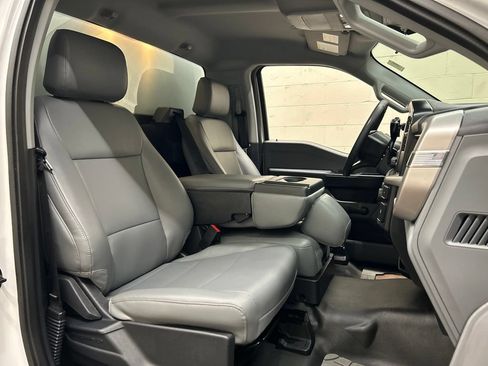 Used 2022 Ford F150 XL RWD image 8