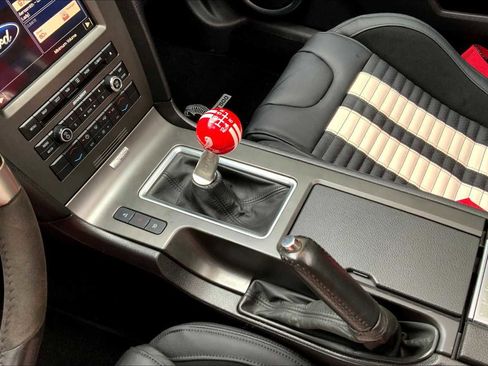 Used 2013 Ford Mustang Shelby GT500 image 14