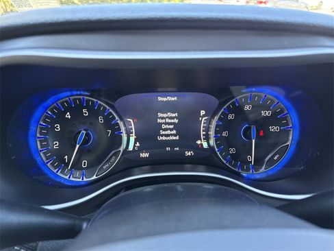 New 2026 Chrysler Pacifica Select image 42