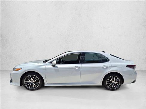 Certified 2023 Toyota Camry XLE w/ Navigation Package FWD image 8