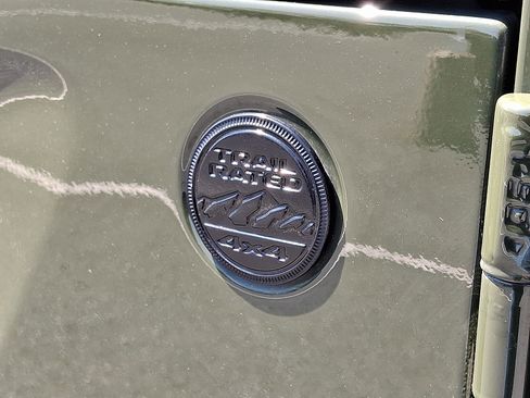 Used 2020 Jeep Wrangler Unlimited Sport image 32