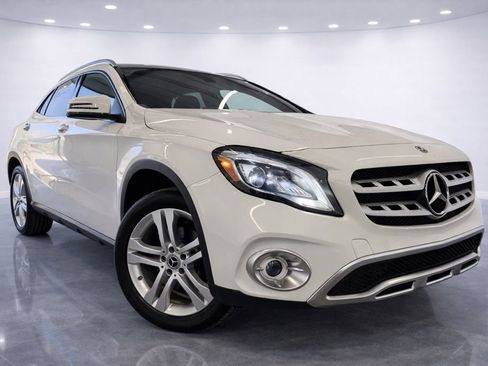 Used 2020 Mercedes-Benz GLA 250 4MATIC image 2