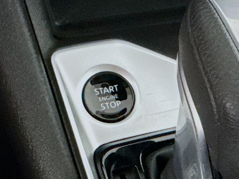 Used 2026 Nissan Altima 2.5 SV FWD image 19