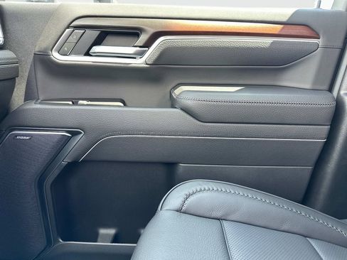 New 2025 GMC Sierra 2500 Denali w/ Denali Reserve Package image 28