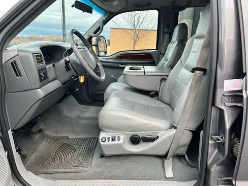 Used 2002 Ford F350 Lariat image 9