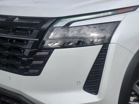 New 2026 Nissan Pathfinder SV AWD/4WD image 5