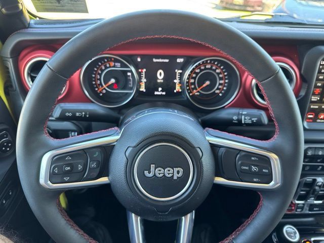 Used 2023 Jeep Gladiator Rubicon w/ LED Lighting Group AWD/4WD image 17